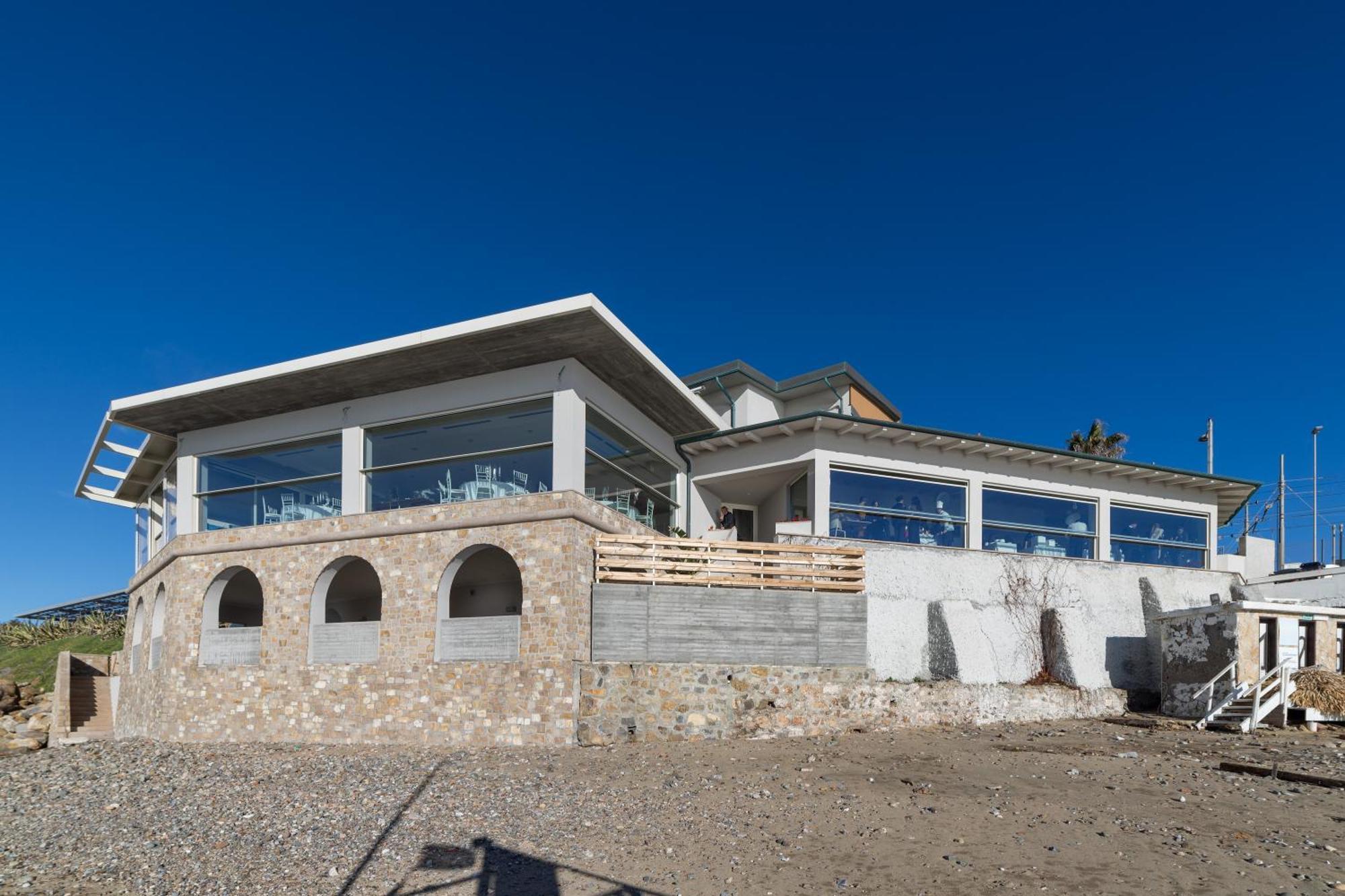 Le Suites Sul Mare Di Esterina Чивітавекк'я Екстер'єр фото